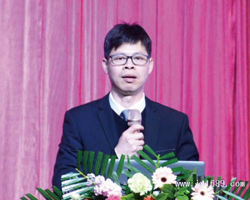 副總裁張文霖作生產規劃報告